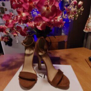 EUC Just Fab Whiskey High Heels. Size 7. SHIPS FREE